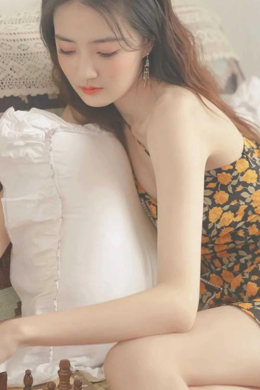 女主叫宋清月的
