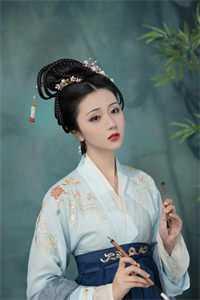封玄亦的身份